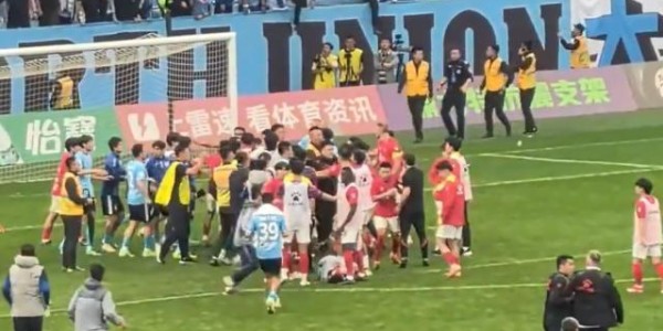 看球直播-足协：将对广州队大连英博涉事球员俱乐部严肃处罚
