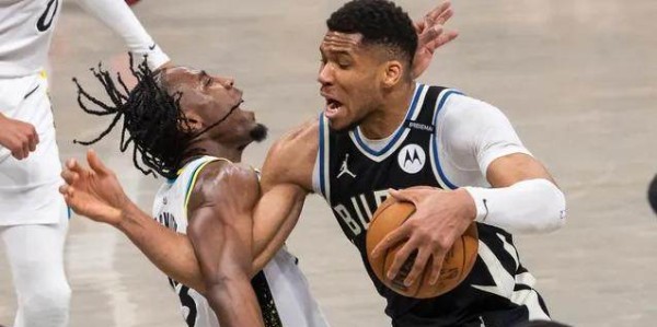 jrs低调看高清直播-【现场】快攻撕裂雄鹿防线 字母哥独木难敌步行者