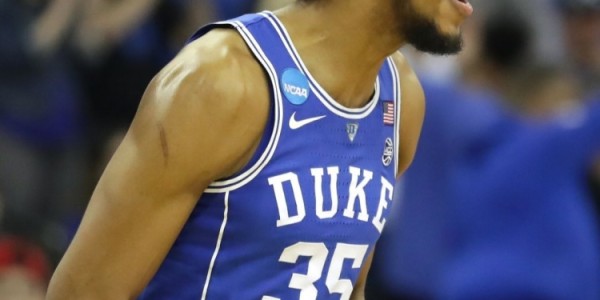 jrs低调看高清直播-疯狂三月来袭！独行侠晒出球员们大学时期帅照！