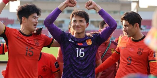 英超直播-钢铁防线的守护神！李昊：感谢磨炼 状态最好的时刻