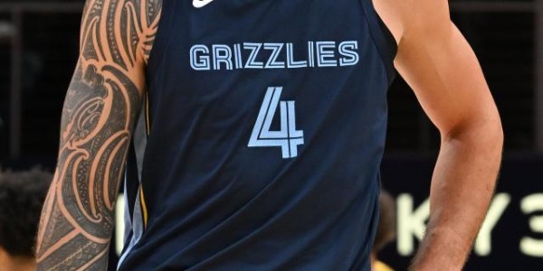 看球直播-又遭打击！亚当斯赛季报销 灰熊这一年再度荒废？