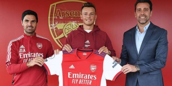 看球直播-【阿森纳夏窗总结】花大钱挨毒打？至少是在悬崖勒马