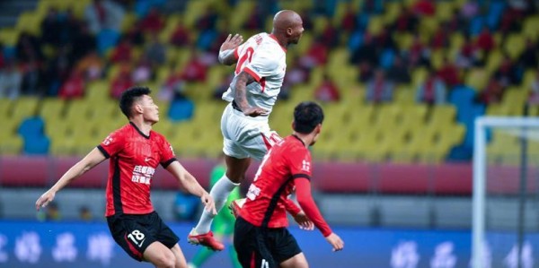 NBA直播-王子铭高级货！韩鹏飞拼了 韦世豪成熟了！海牛10号看饮水机合适