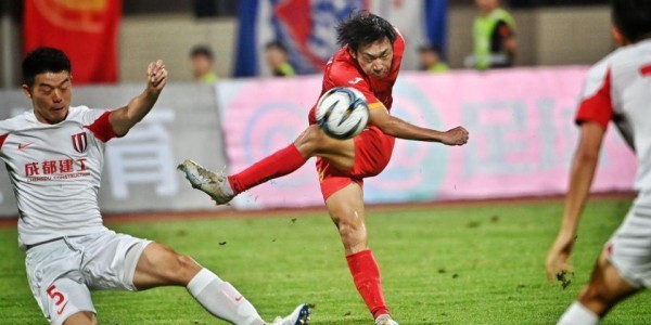 中超形势：蓉城2分优势领跑 2强积分归零+4队2连败 下轮2场焦点战