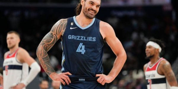 看球直播-又遭打击！亚当斯赛季报销 灰熊这一年再度荒废？