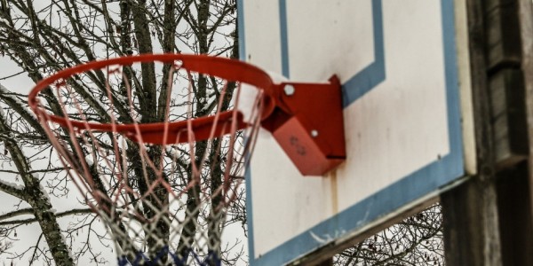 广东新星徐昕与杜锋冲突后申请交易 被曝想换张镇麟遭疯狂吐槽